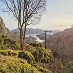 Σπίτι διακοπών 4 Bedroom Beautiful In Lyngdal