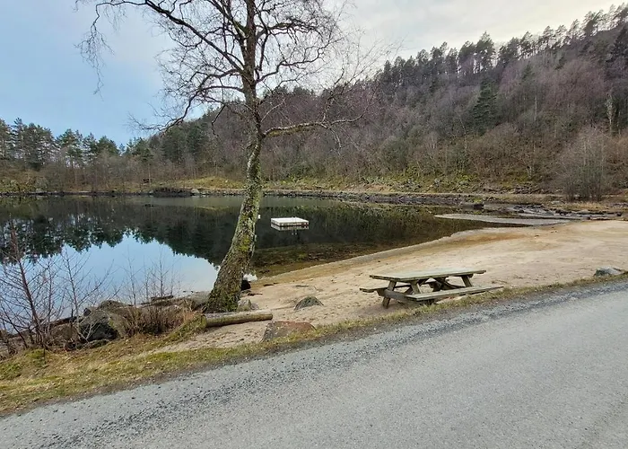 4 Bedroom Beautiful In Semesterbostad *