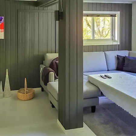 3 Bedroom Awesome Home In Lyngdal *